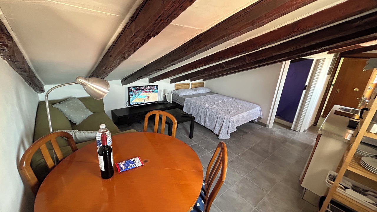 Photo of Bedroom in Embajadores