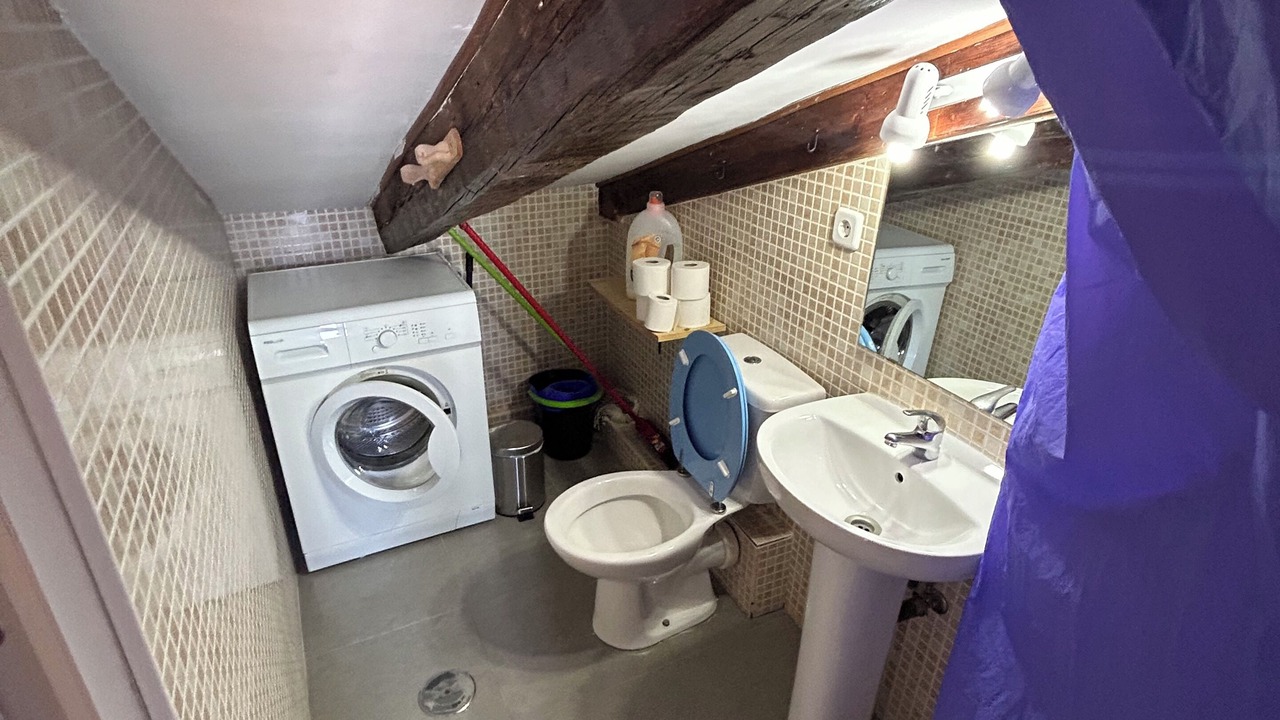 Photo of Bathroom in Embajadores