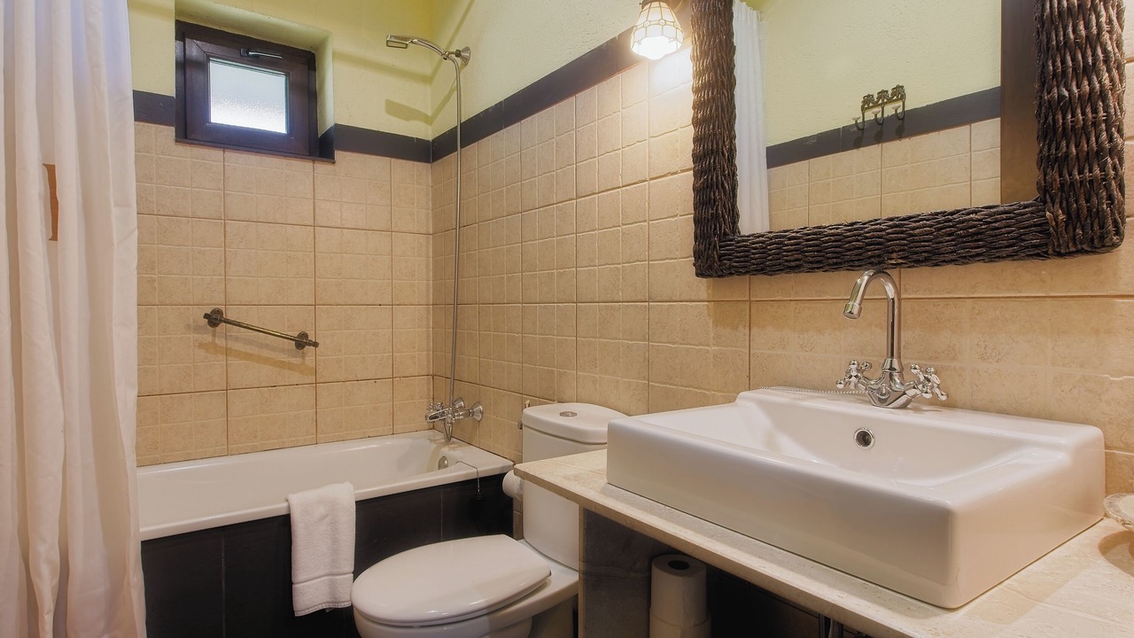 Photo of Bathroom in Cobreros