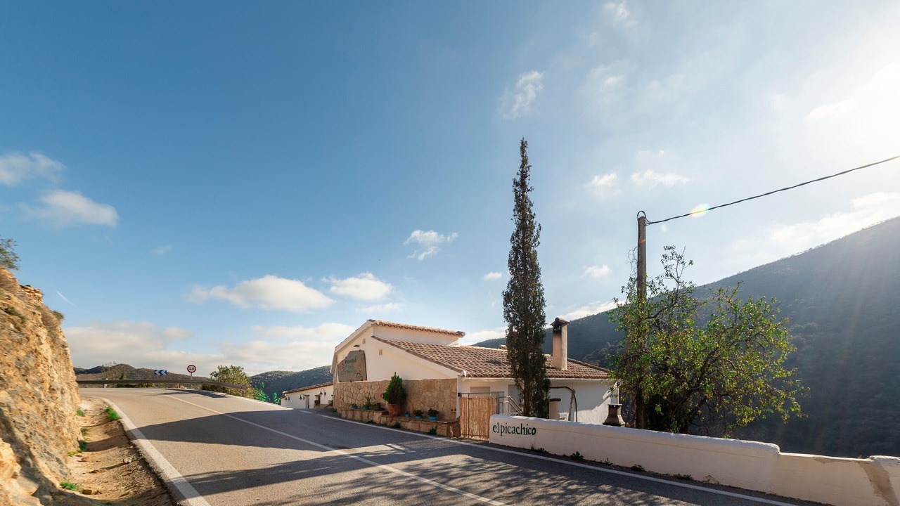 Photo of Outdoor in Laroya