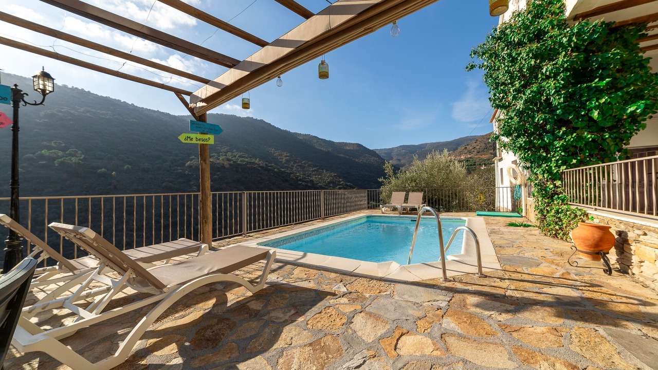 Photo of Outdoor in Laroya