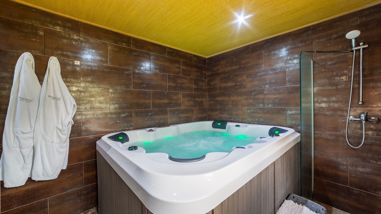 Photo of Bathroom in Laroya