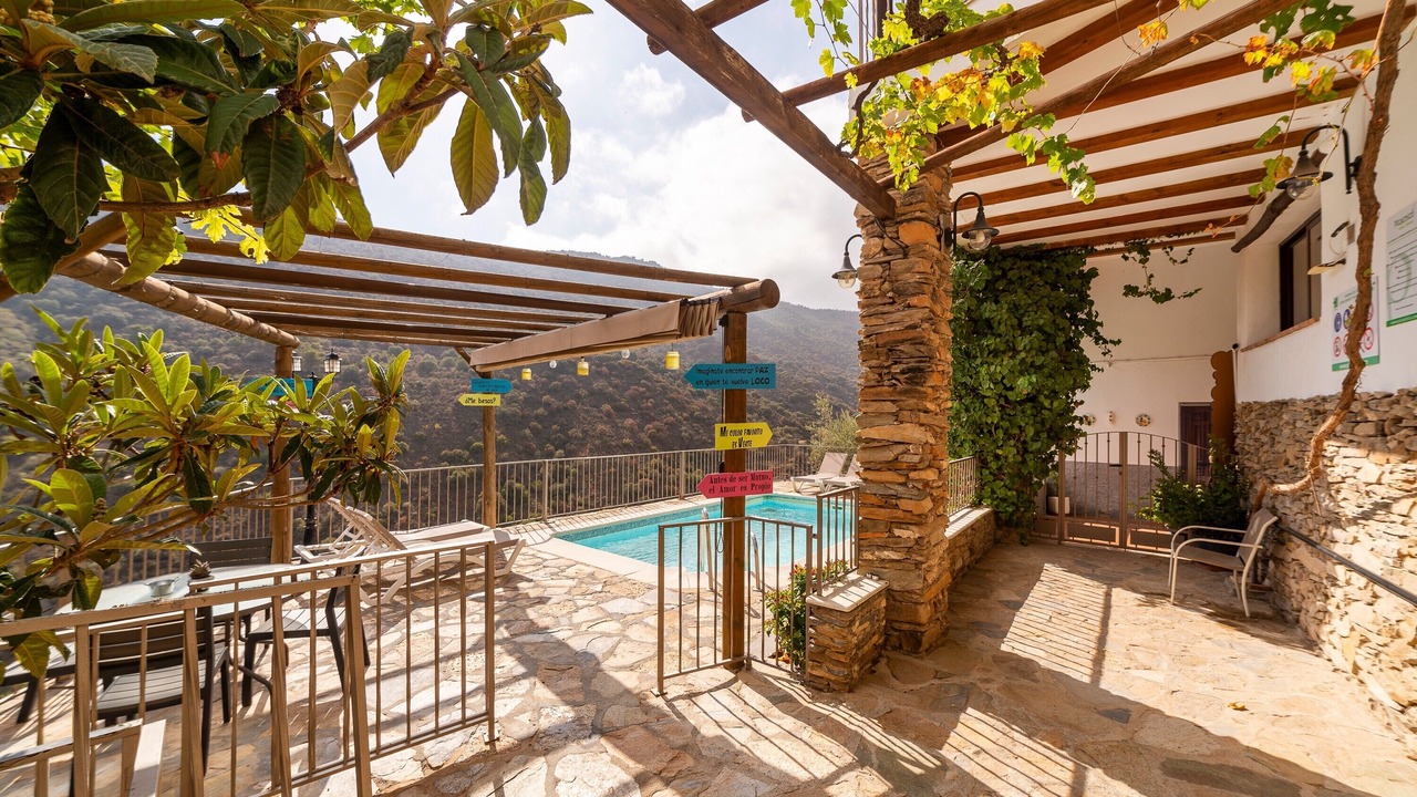 Photo of Patio Balcony in Laroya