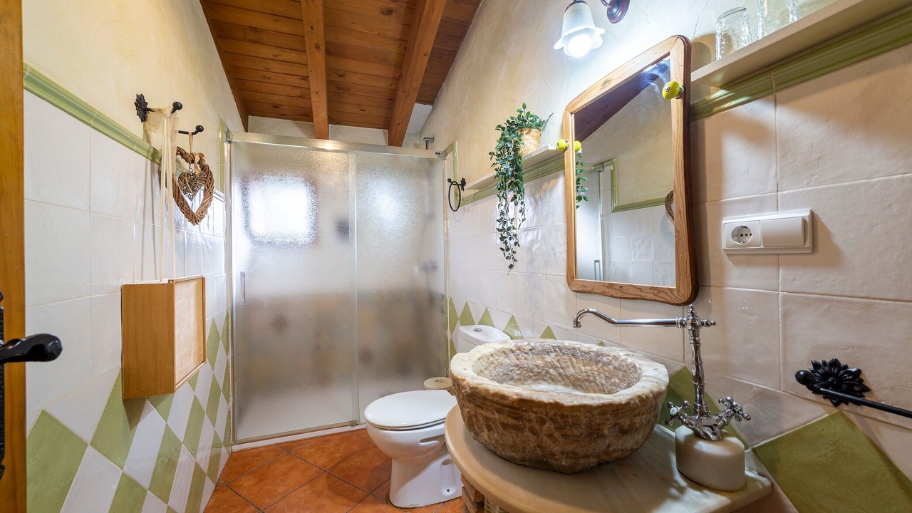 Photo of Bathroom in Laroya