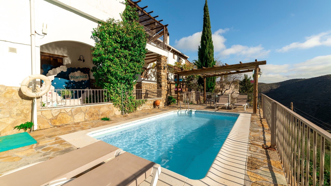 Photo of Outdoor in Laroya