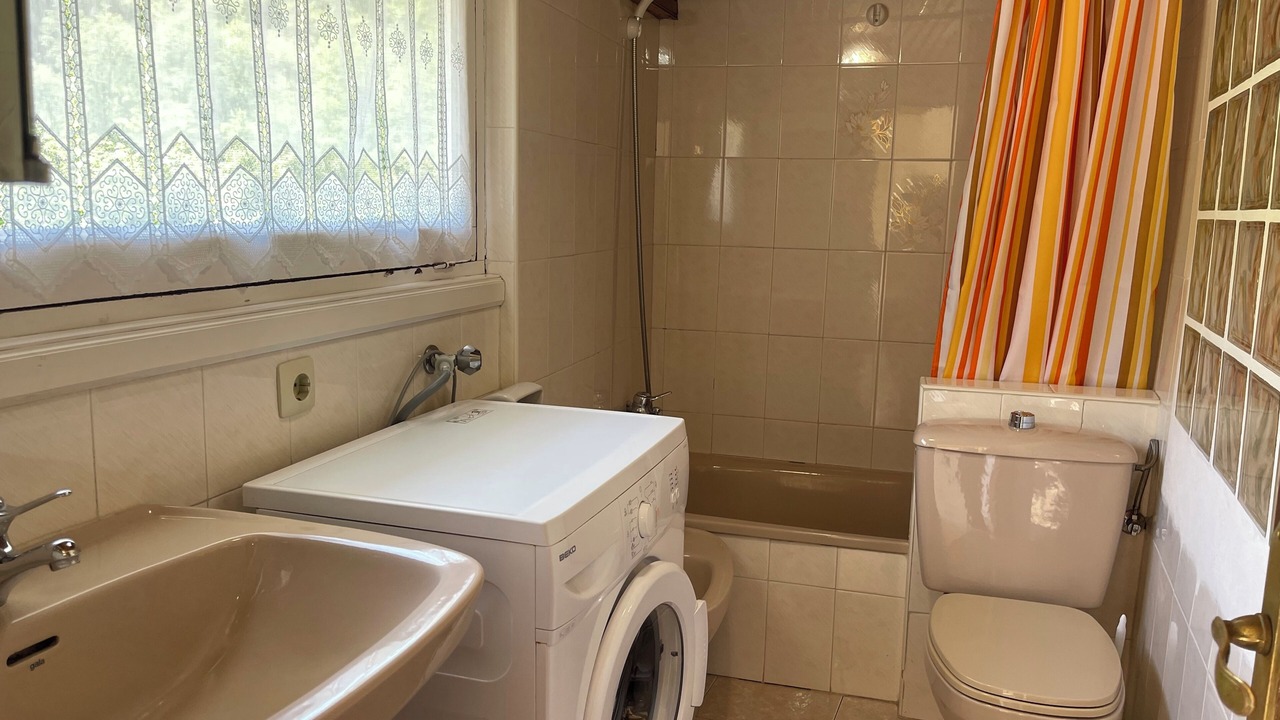 Photo of Bathroom in Infiesto