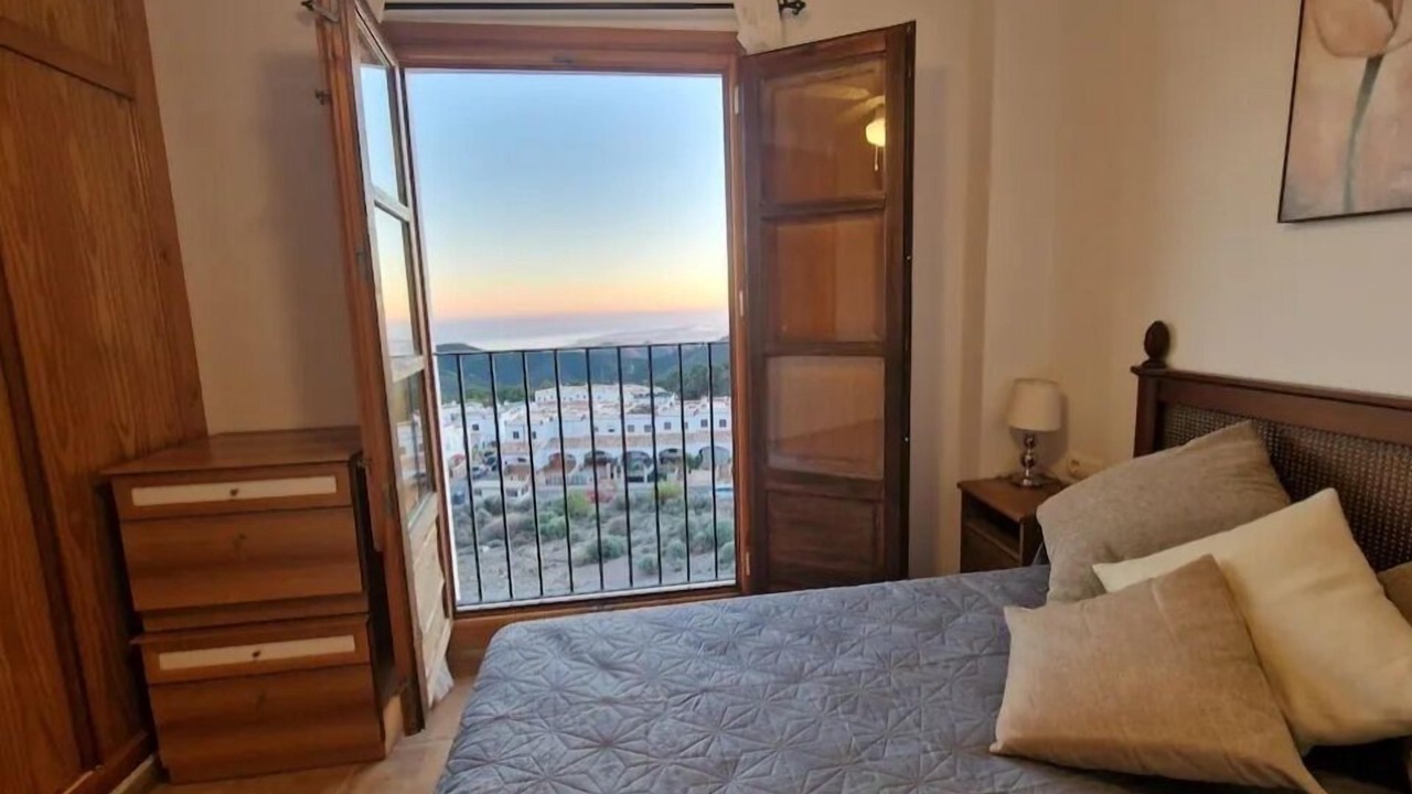 Photo of Bedroom in Enix