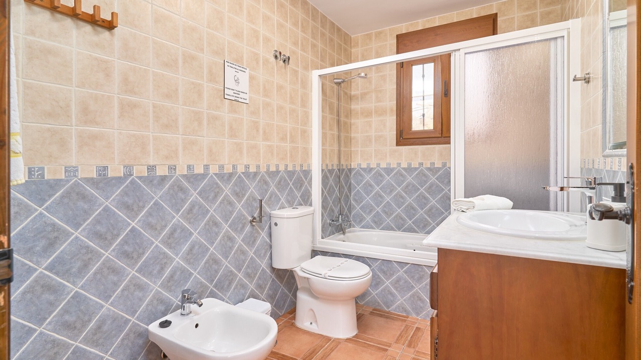 Photo of Bathroom in Sayalonga