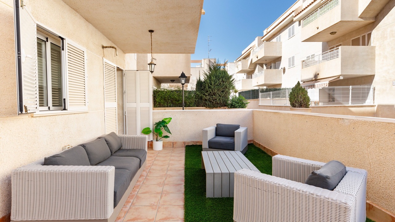 Photo of Patio Balcony in Los Geraeos