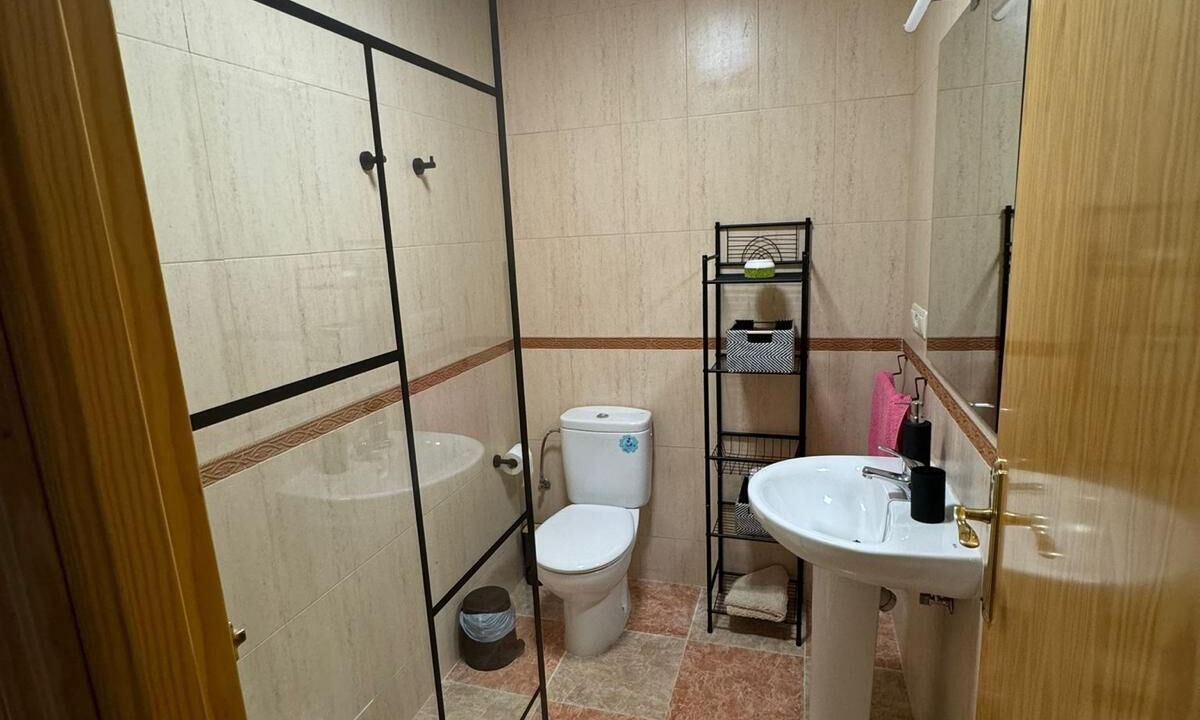 Photo of Bathroom in Noalejo