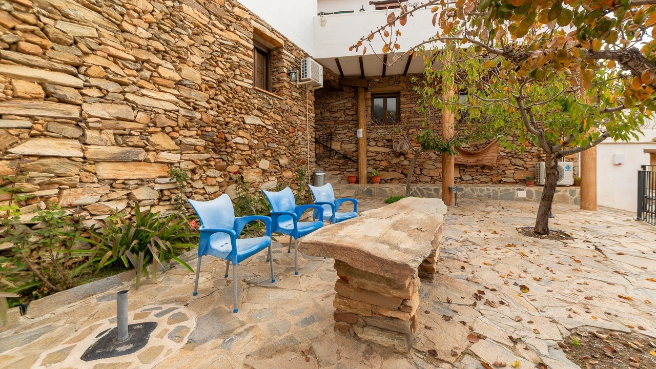 Photo of Patio Balcony in Laroya