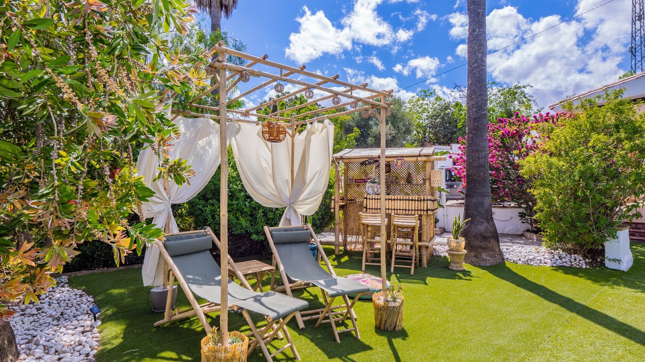 Photo of Outdoor in Coin