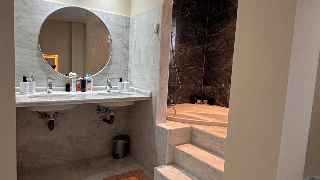 Photo of Bathroom in Hacienda del Alamo