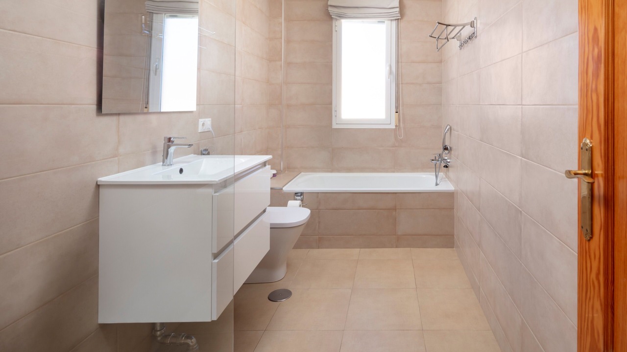 Photo of Bathroom in Alcaucin