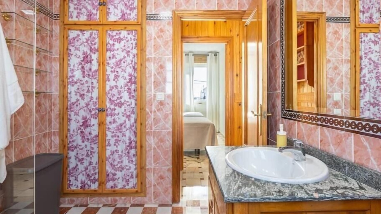 Photo of Bathroom in Santiponce