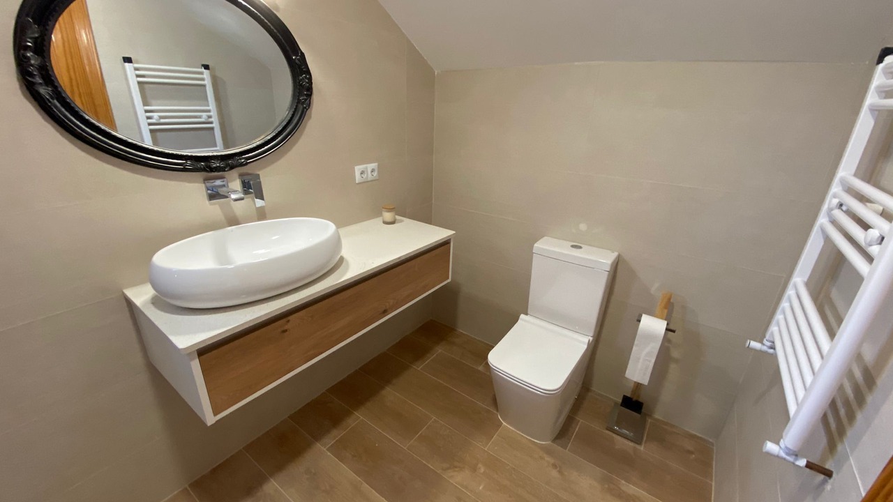 Photo of Bathroom in Meco