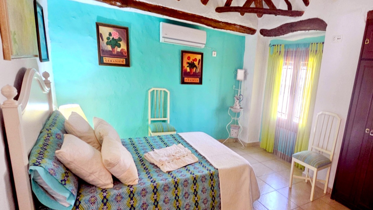 Photo of Bedroom in Lucena