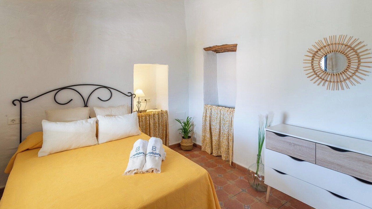 Photo of Bedroom in Sayalonga