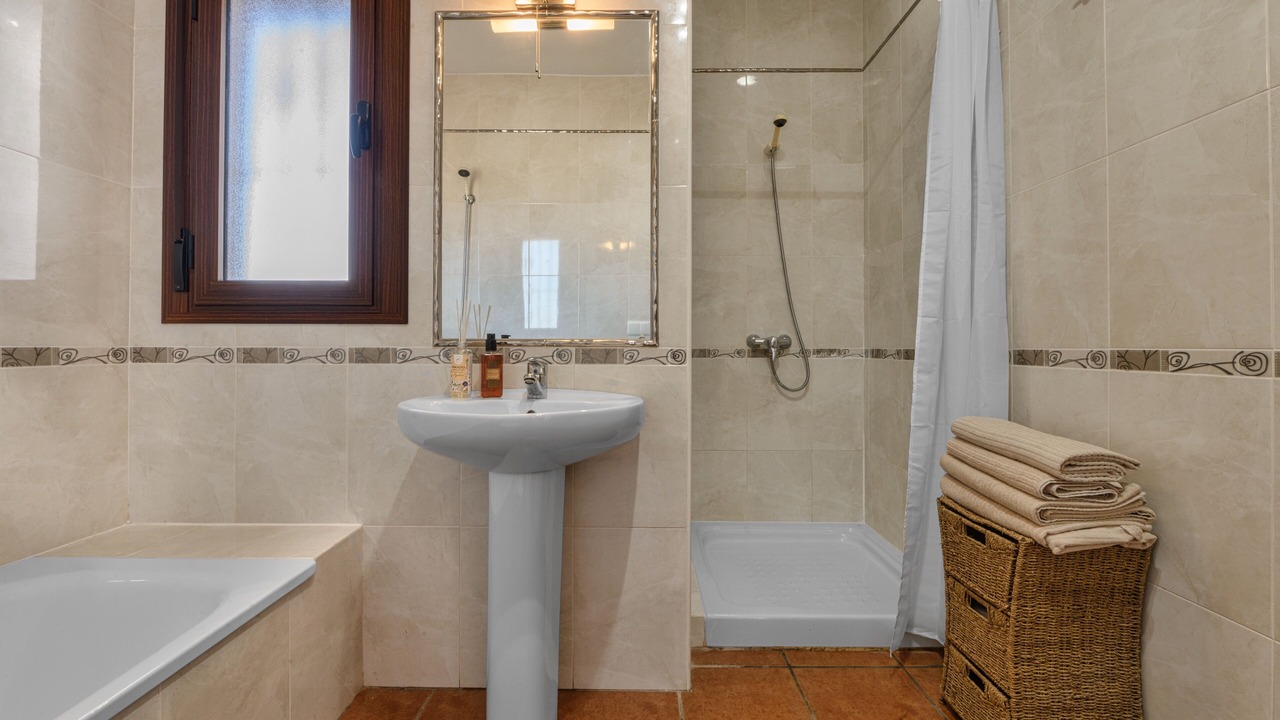 Photo of Bathroom in Canillas de Aceituno