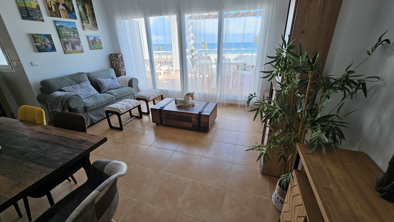 Photo of Livingroom in Vista de los Angeles-Rumina