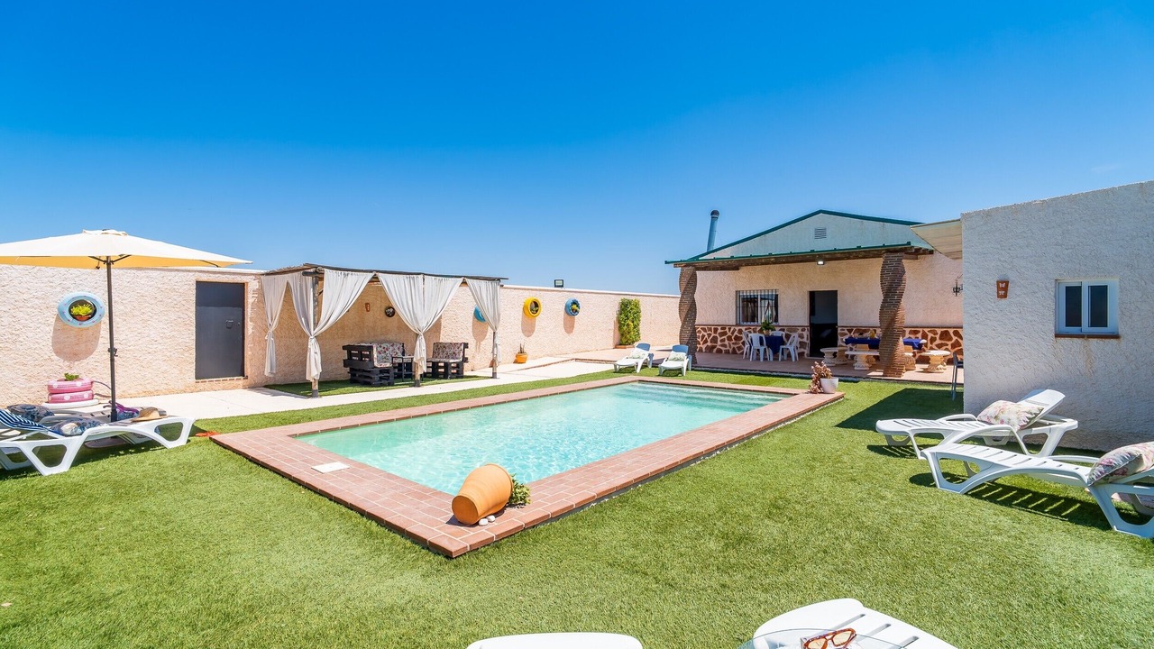 Photo of Outdoor in La Lantejuela