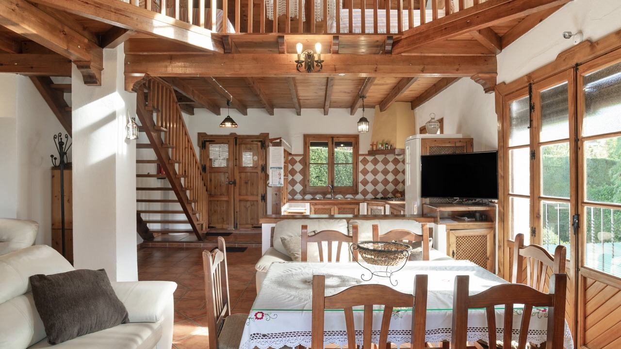 Photo of Livingroom in Benaojan