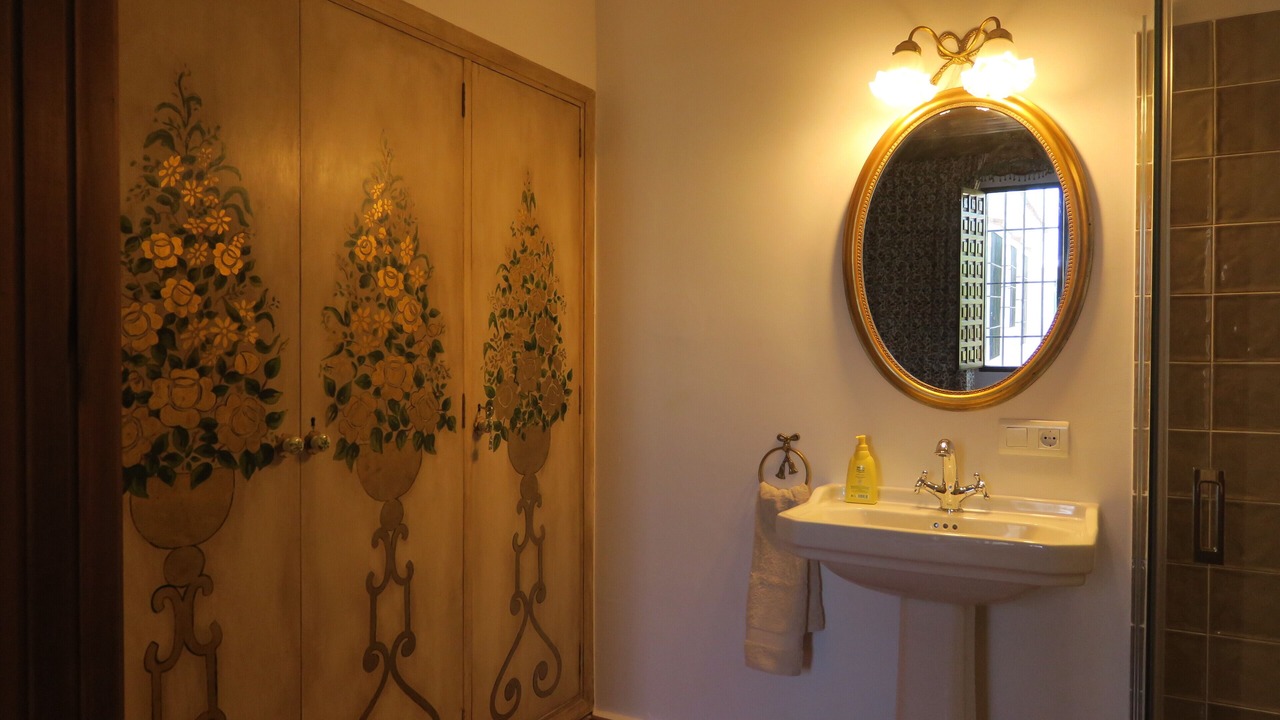 Photo of Bathroom in Espeluy