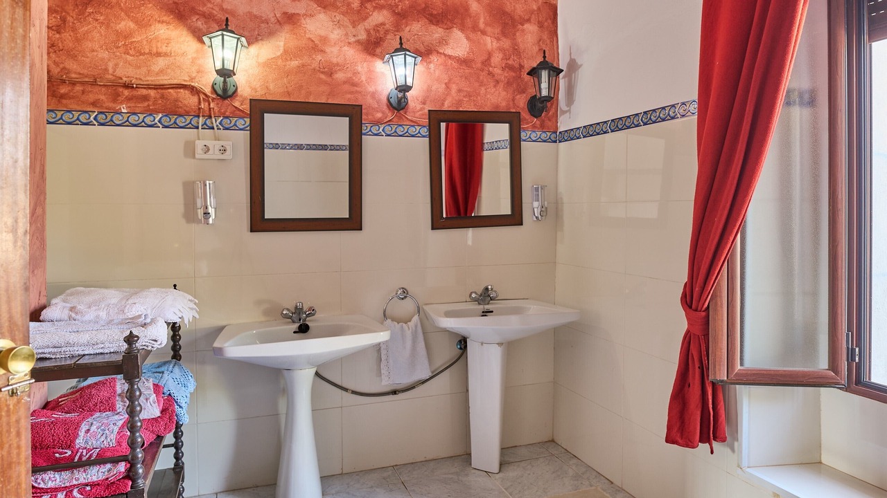 Photo of Bathroom in Montoro
