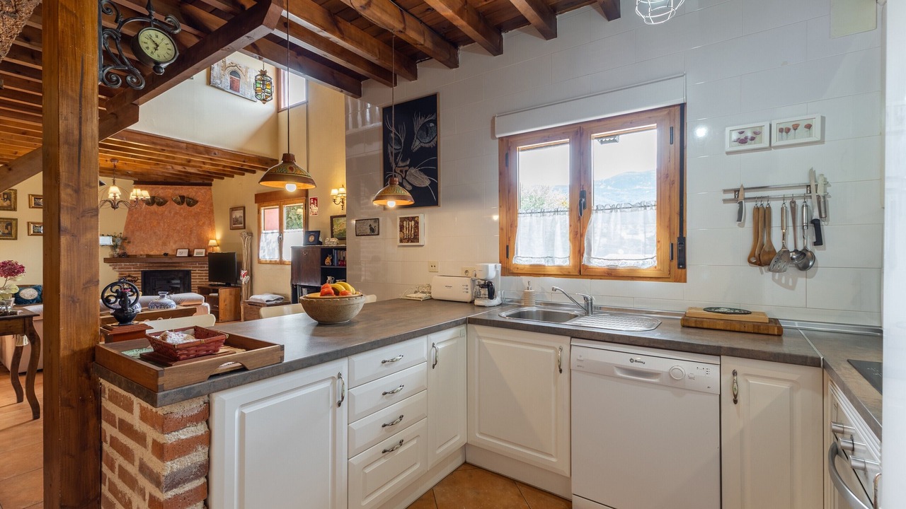 Photo of Kitchen in Bonilla de la Sierra