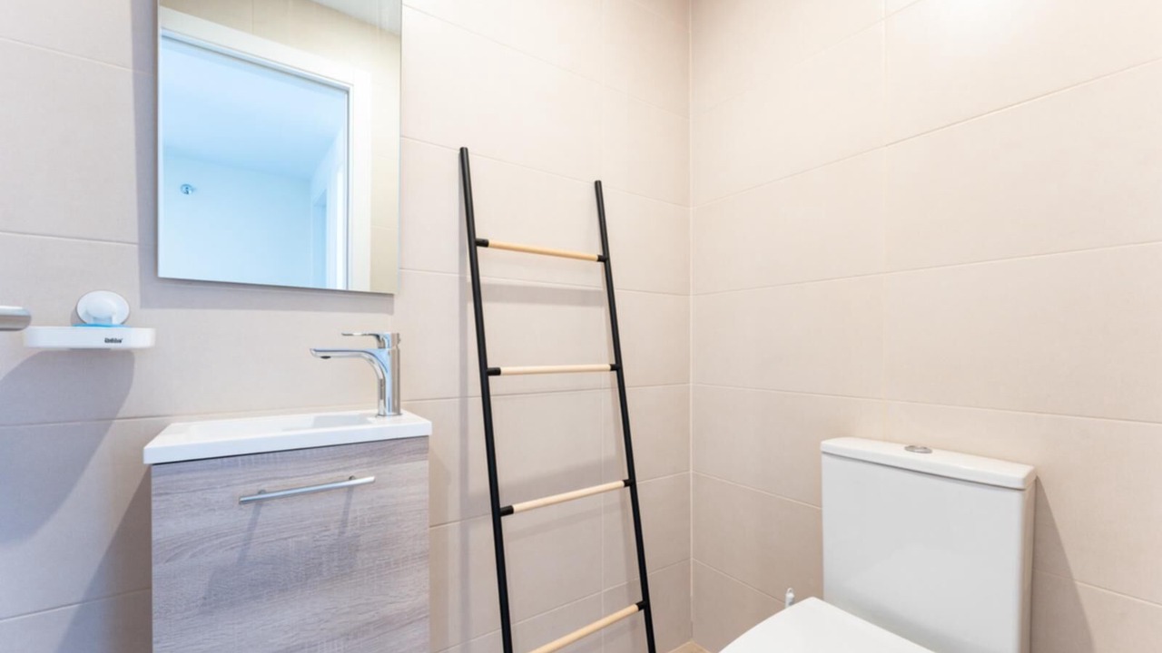Photo of Bathroom in Retamar