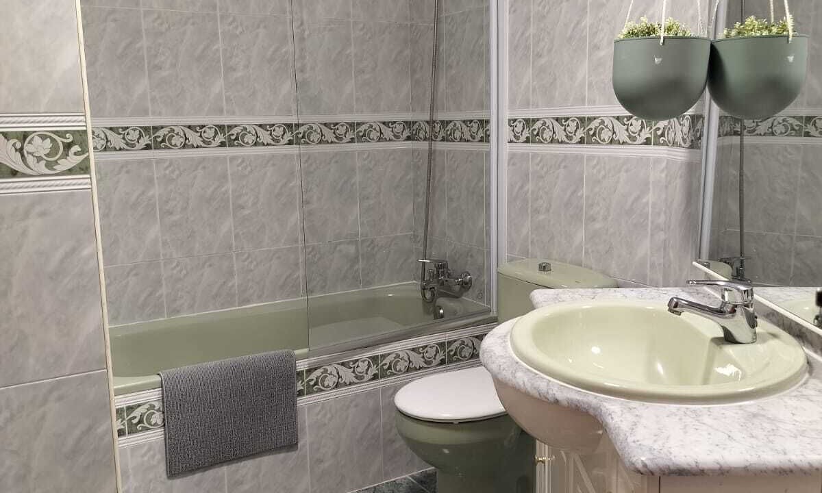 Photo of Bathroom in Enix