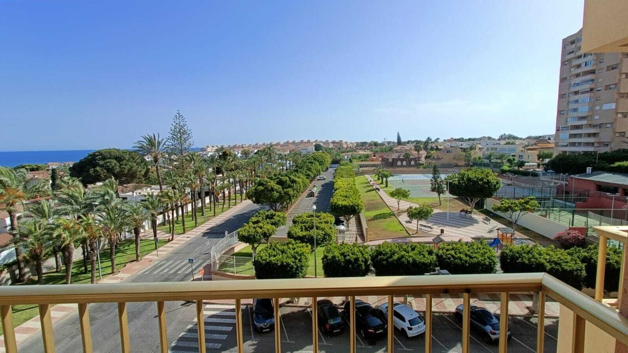 Photo of Outdoor in Enix