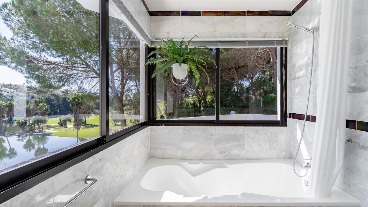 Photo of Bathroom in Torrequebrada
