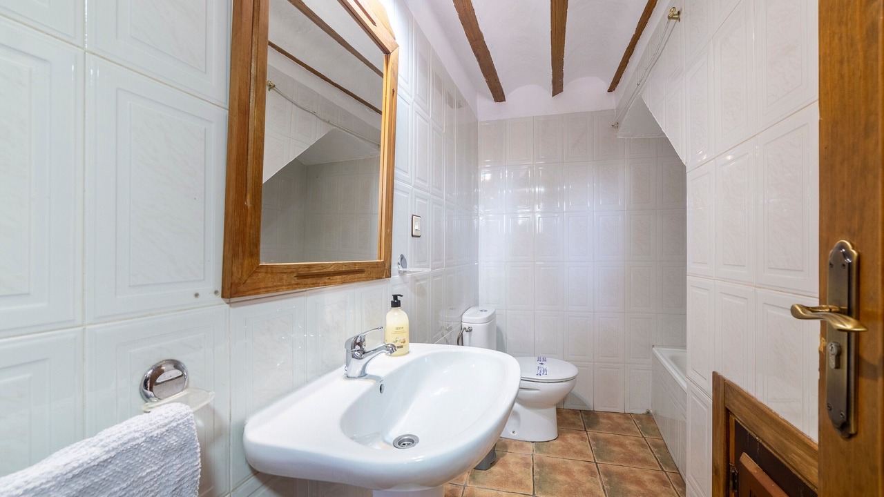 Photo of Bathroom in Velez-Blanco