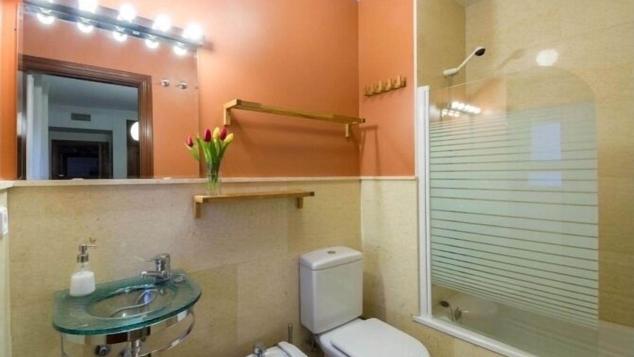 Photo of Bathroom in Centro Comercial