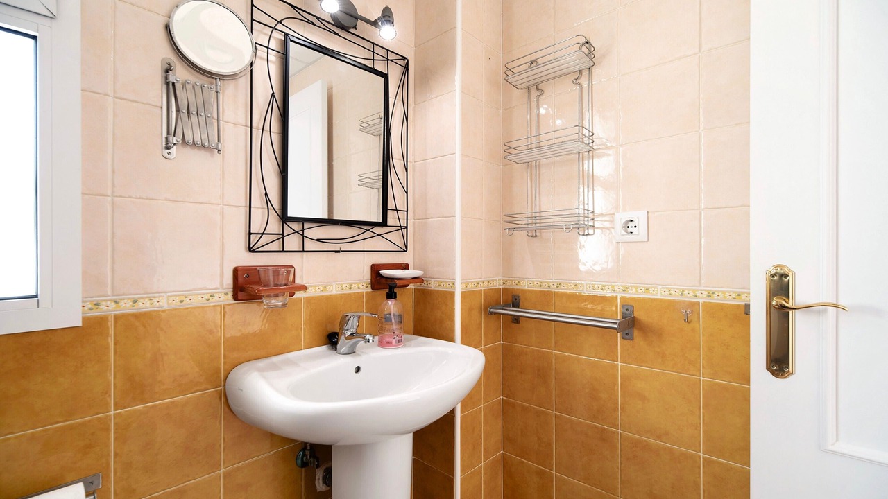 Photo of Bathroom in Rota