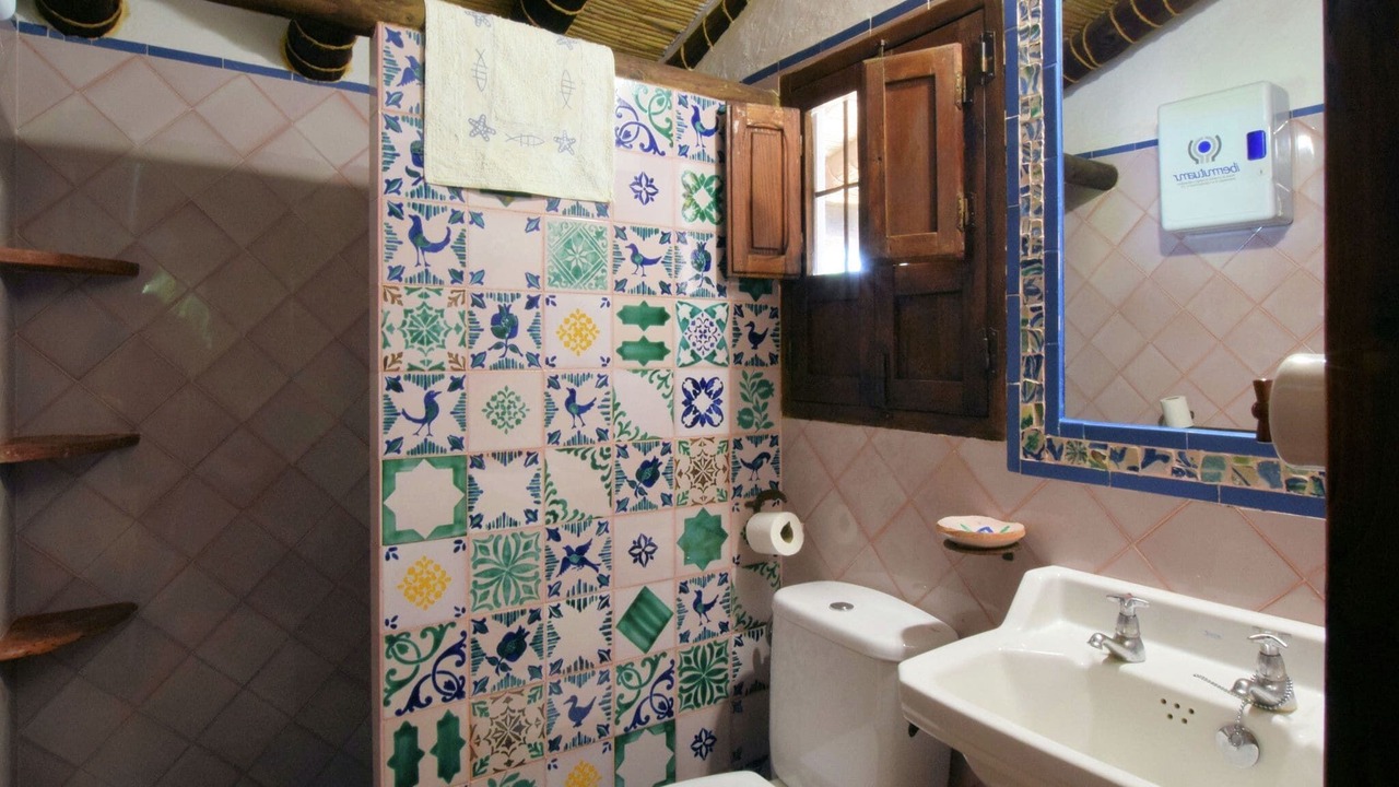 Photo of Bathroom in Algarinejo