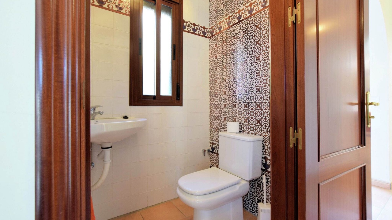 Photo of Bathroom in Arenas
