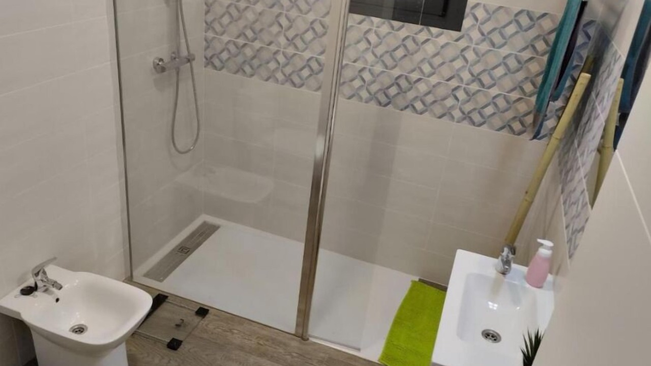 Photo of Bathroom in Arenas