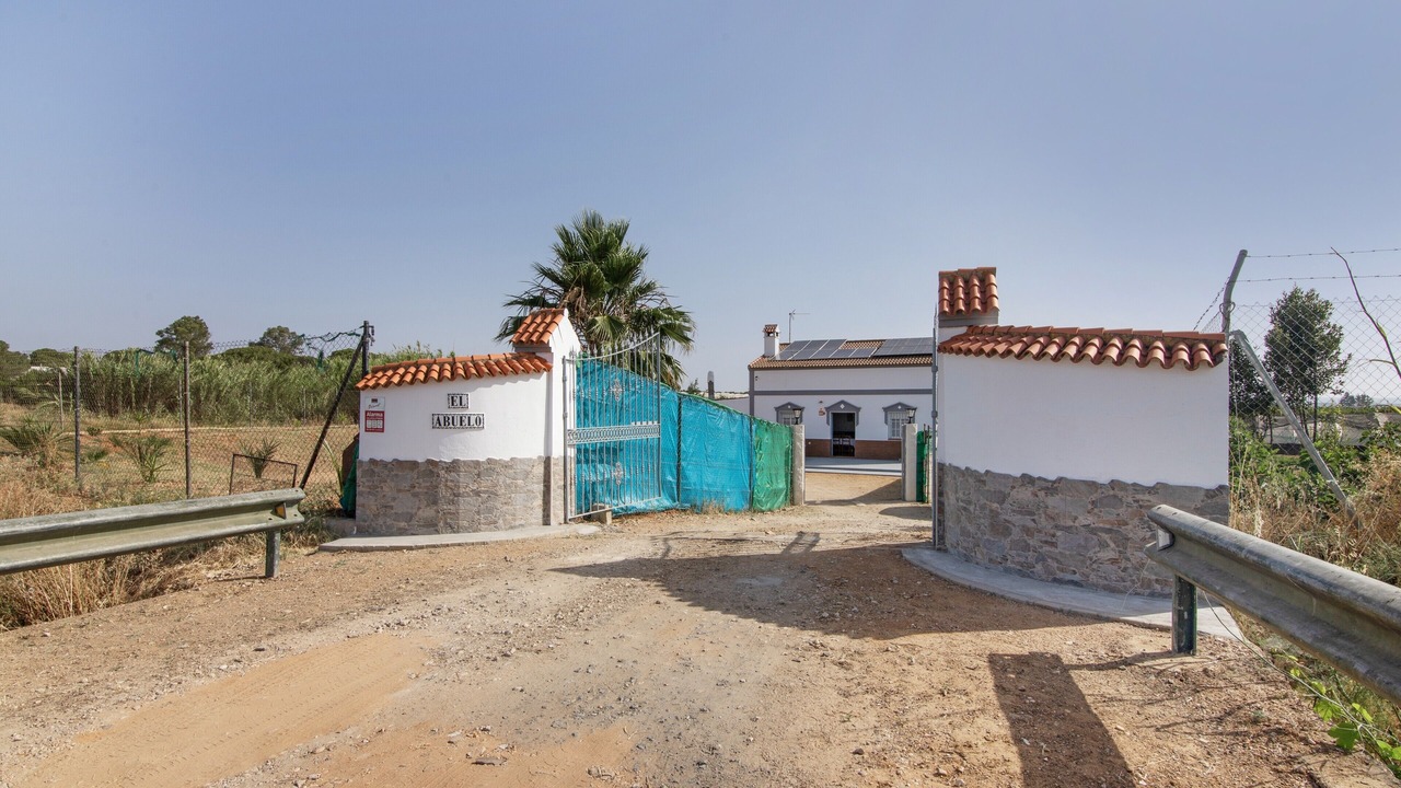 Photo of Outdoor in Lepe