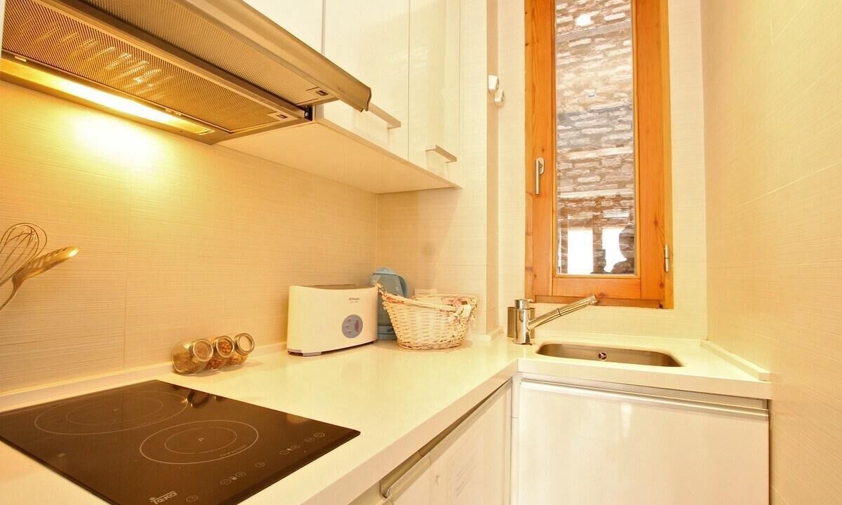 Photo of Kitchen in Central District