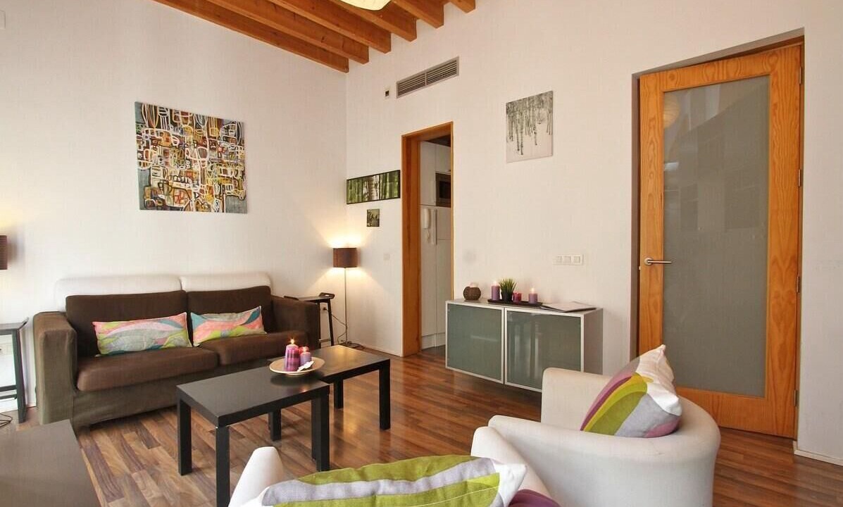 Photo of Livingroom in Central District