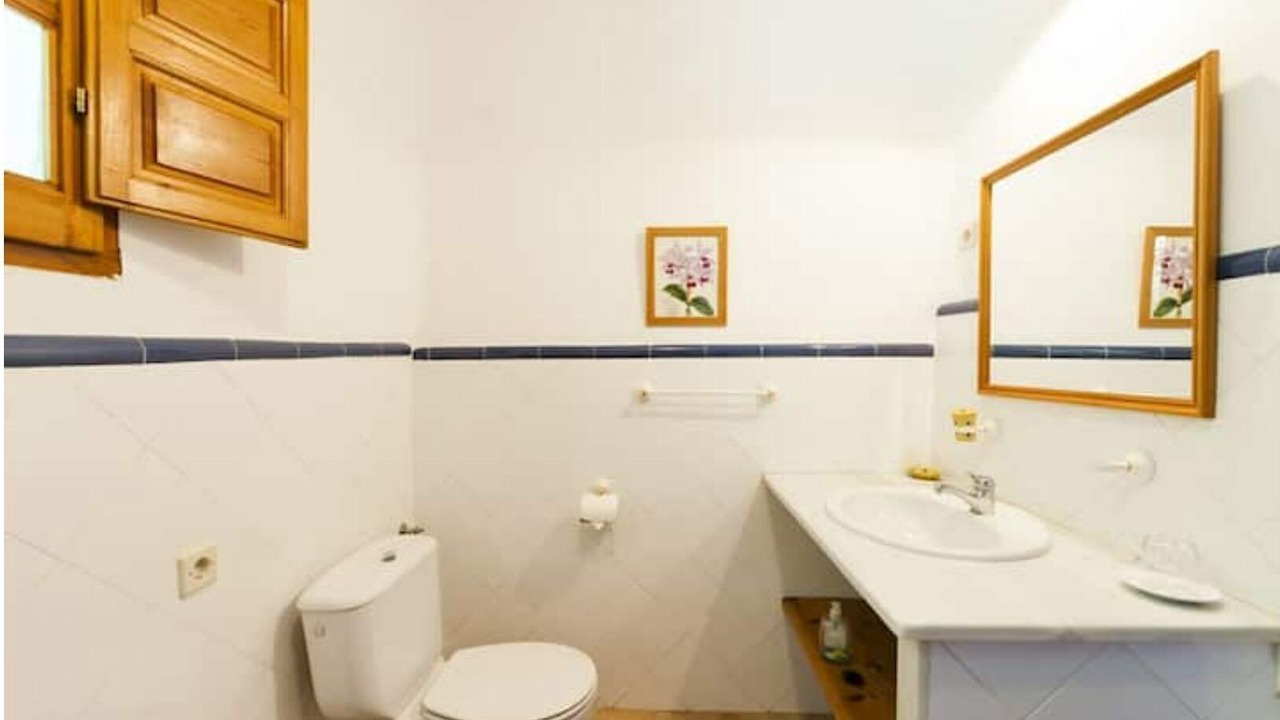 Photo of Bathroom in Orgiva