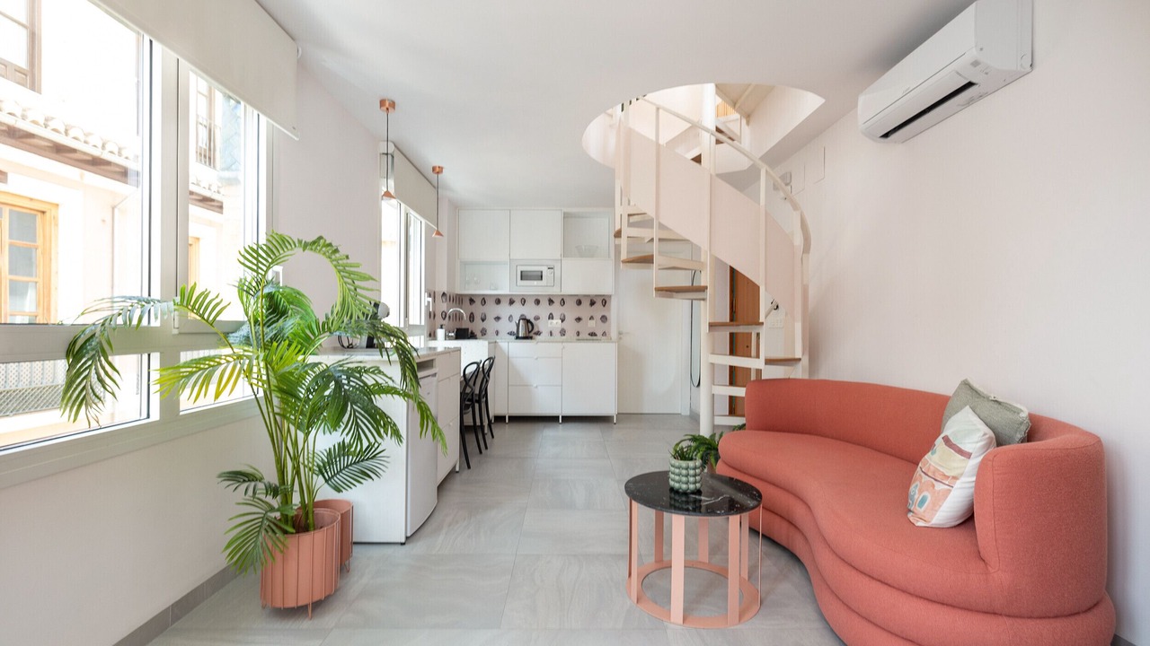Photo of Livingroom in Central District