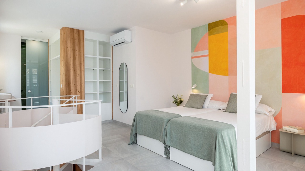 Photo of Bedroom in Central District