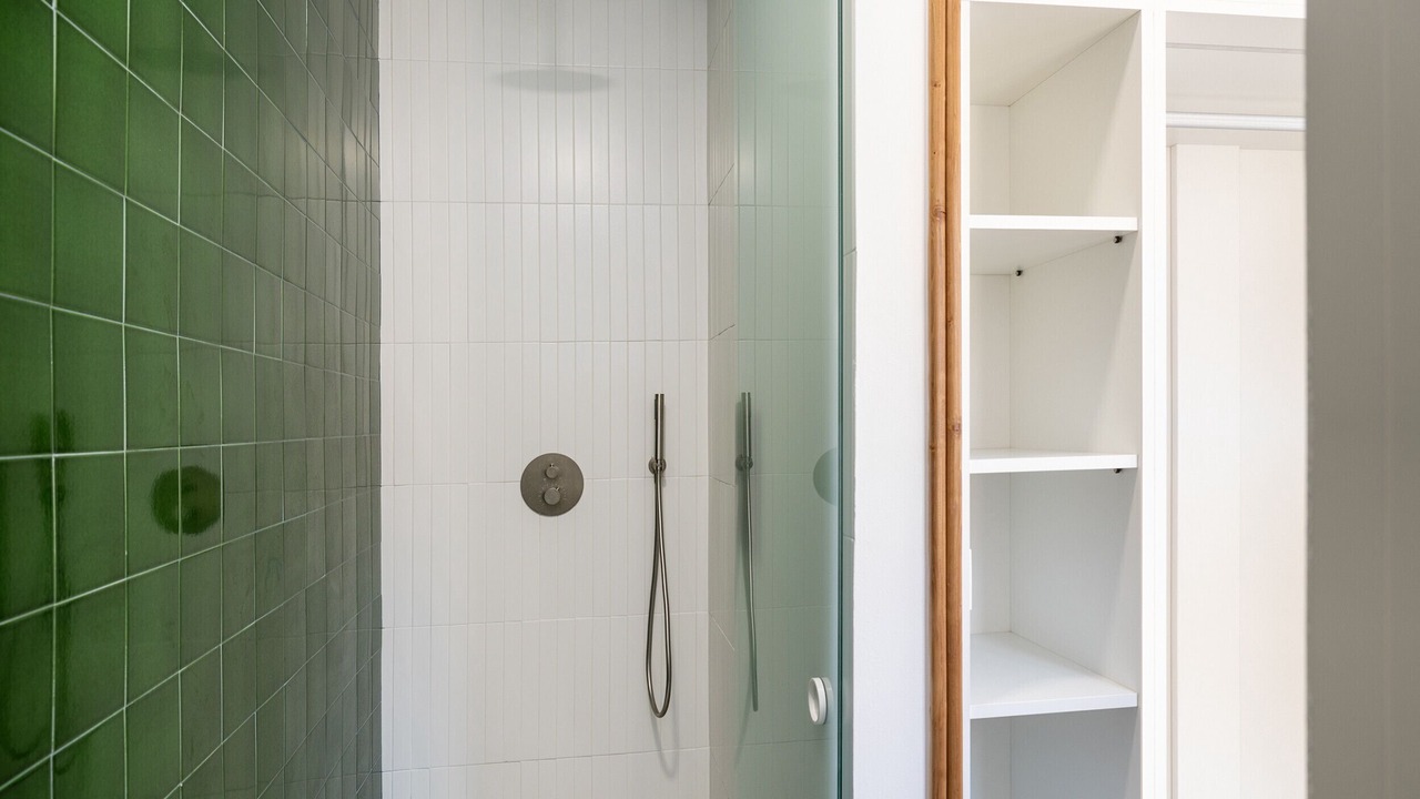 Photo of Bathroom in Central District