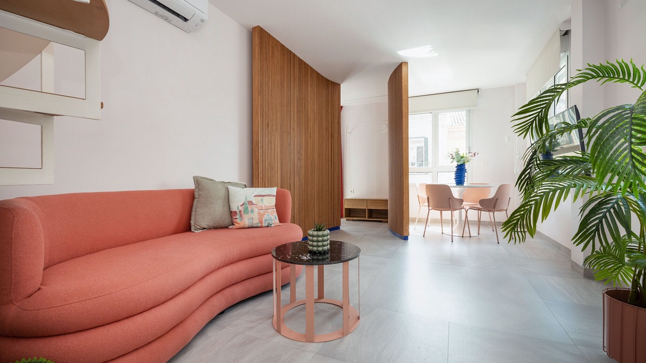 Photo of Livingroom in Central District