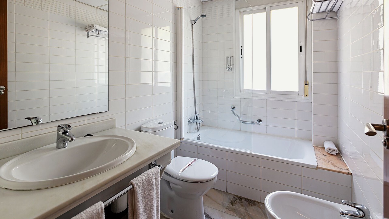 Photo of Bathroom in Parque Alcosa