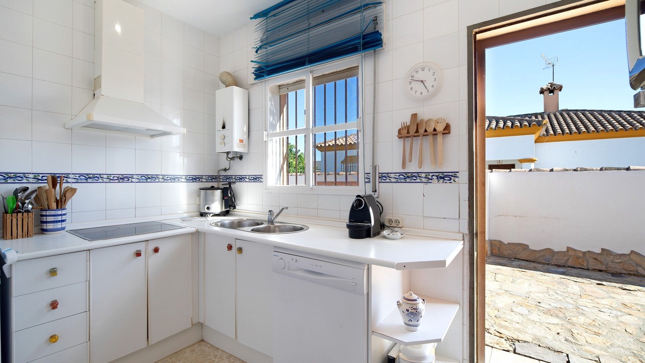 Photo of Kitchen in Los Gallos-Cerromolino
