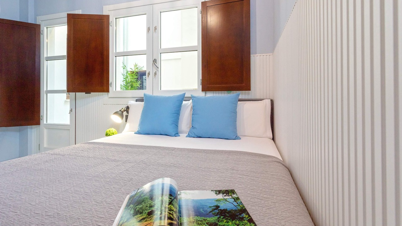 Photo of Bedroom in Central District